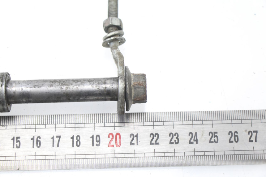 photo de REAR WHEEL AXLE HONDA CRF CR-F 100 (2004 - 2013)
