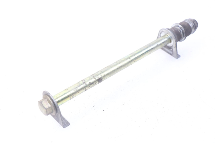 photo de REAR WHEEL AXLE HYOSUNG COMET GTR 125 (2007 - 2014)