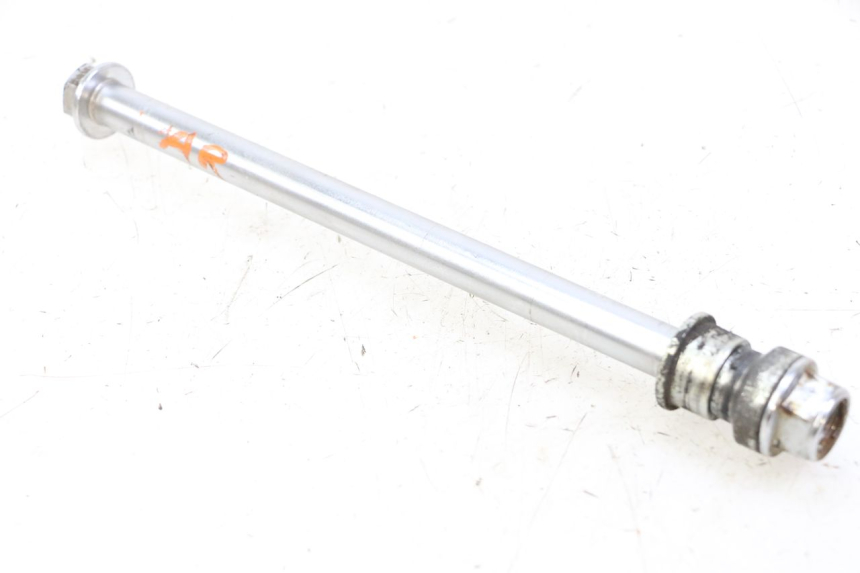 photo de REAR WHEEL AXLE KEEWAY K-LIGHT KLIGHT 125 (2018 - 2025)