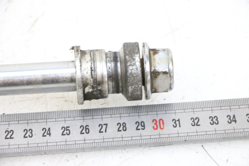 photo de REAR WHEEL AXLE KEEWAY K-LIGHT KLIGHT 125 (2018 - 2025)
