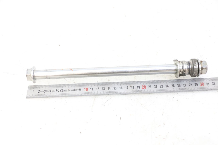 photo de REAR WHEEL AXLE KEEWAY K-LIGHT KLIGHT 125 (2018 - 2025)