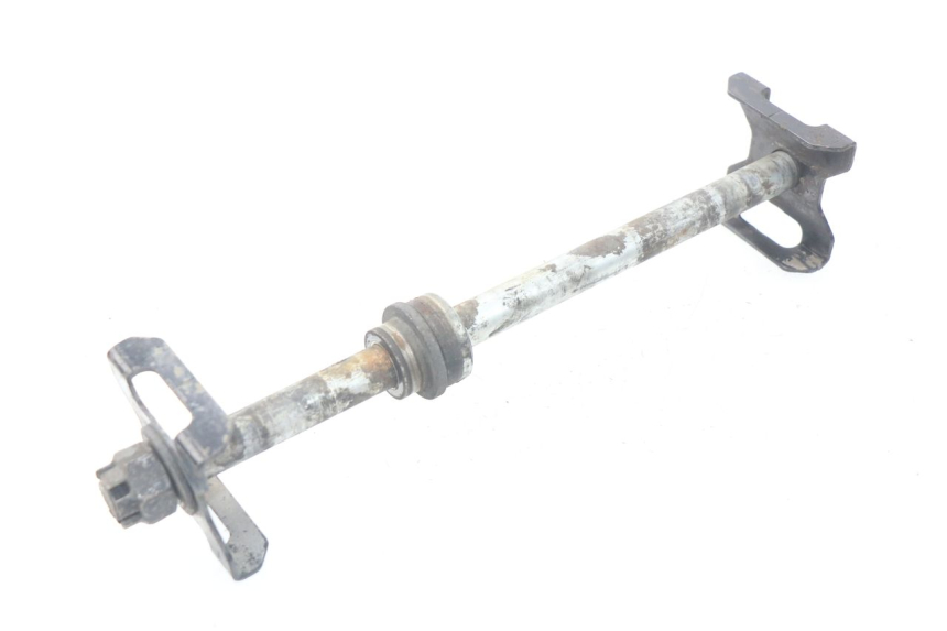 photo de REAR WHEEL AXLE KAWASAKI GPZ S 500 (1994 - 2005)