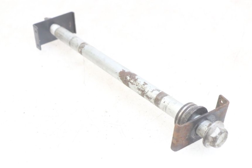 photo de REAR WHEEL AXLE KAWASAKI Z 750 (2007 - 2013)