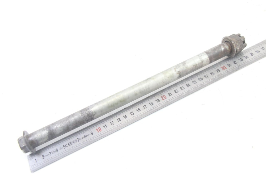 photo de REAR WHEEL AXLE KAWASAKI ZR7 ZR-7 S 750 (1999 - 2004)