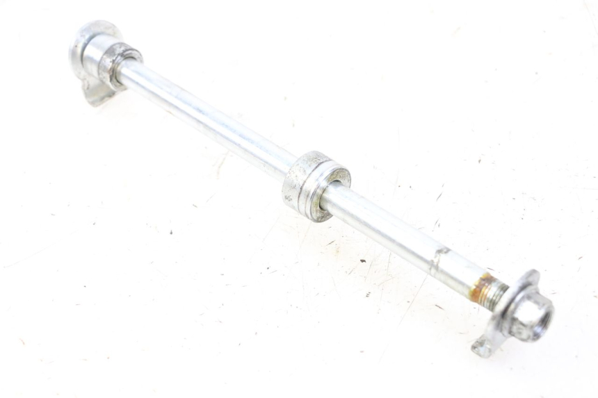 photo de REAR WHEEL AXLE KIDEN KD125-G 125 (2018 - 2022)