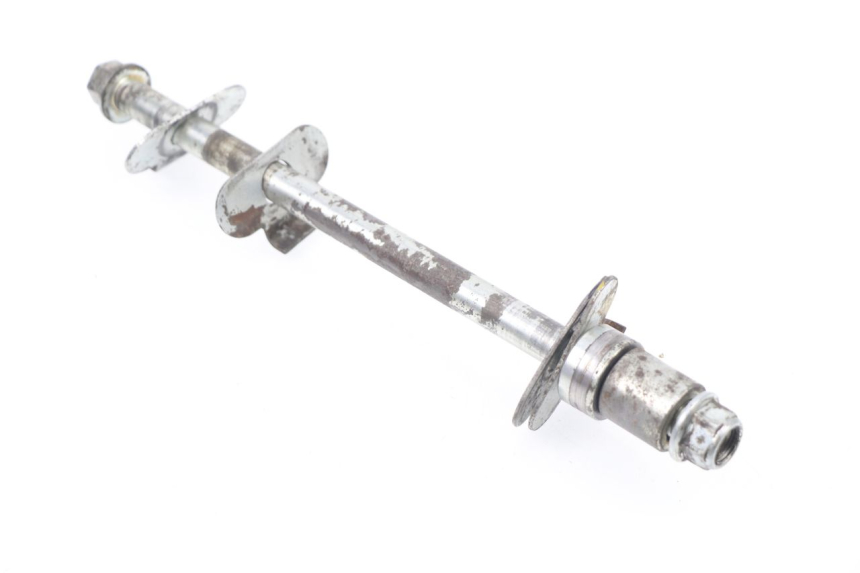 photo de REAR WHEEL AXLE LIFAN ROYAL KING 250 (2011 - 2019)