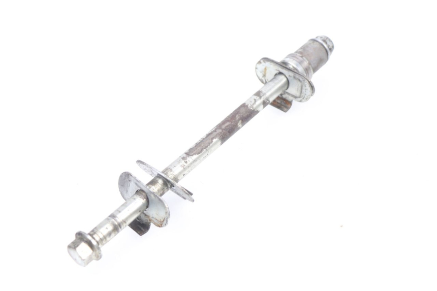 photo de REAR WHEEL AXLE LIFAN ROYAL KING 250 (2011 - 2019)