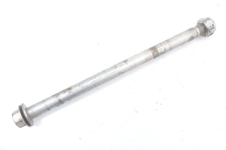 photo de REAR WHEEL AXLE RIEJU MRT 50 (2018 - 2021)