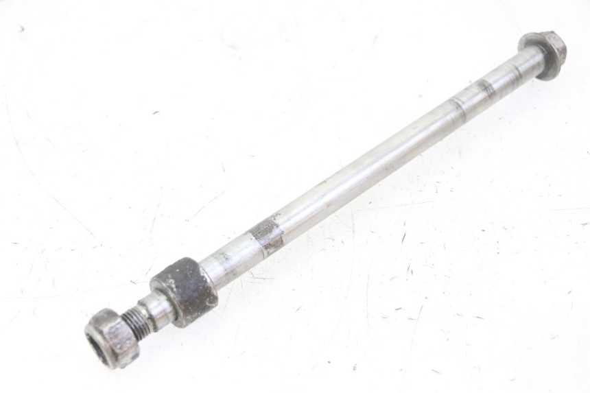 photo de REAR WHEEL AXLE RIEJU MRT 50 (2018 - 2021)