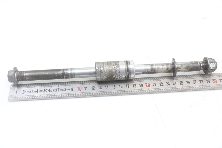 photo de REAR WHEEL AXLE ASTOR ORCAL 125 (2015 - 2017)