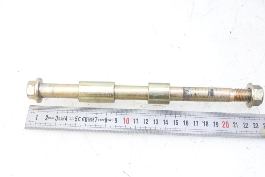 photo de REAR WHEEL AXLE APOLLO RFZ 150