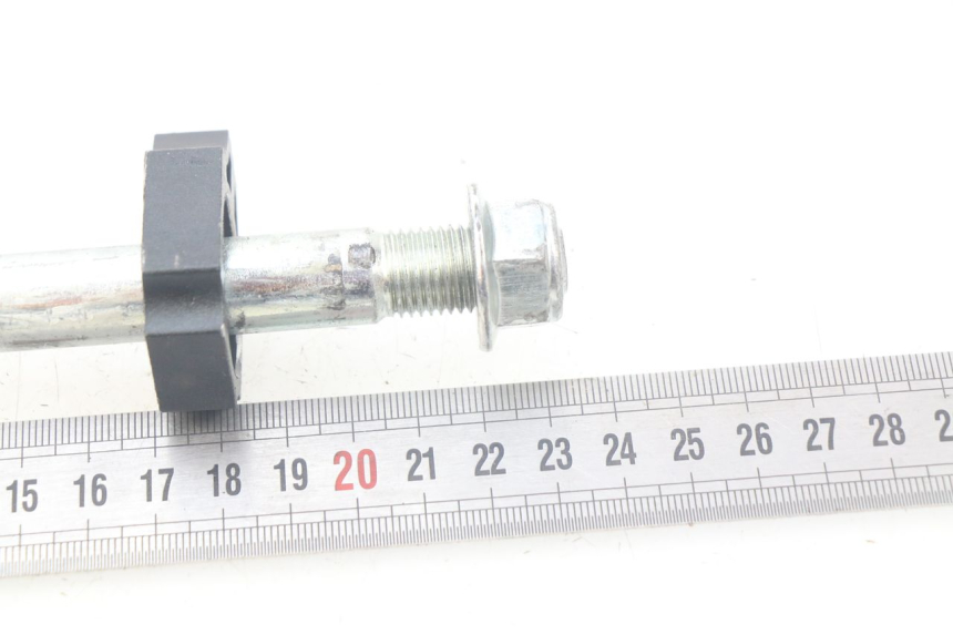 photo de REAR WHEEL AXLE APOLLO RXF 125