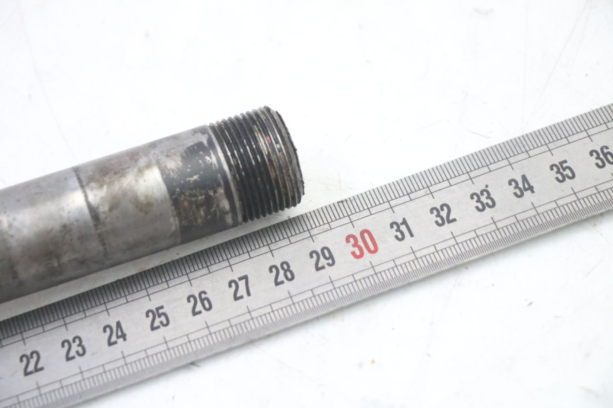 photo de REAR WHEEL AXLE KTM SUPERENDURO R 950 (2005 - 2009)