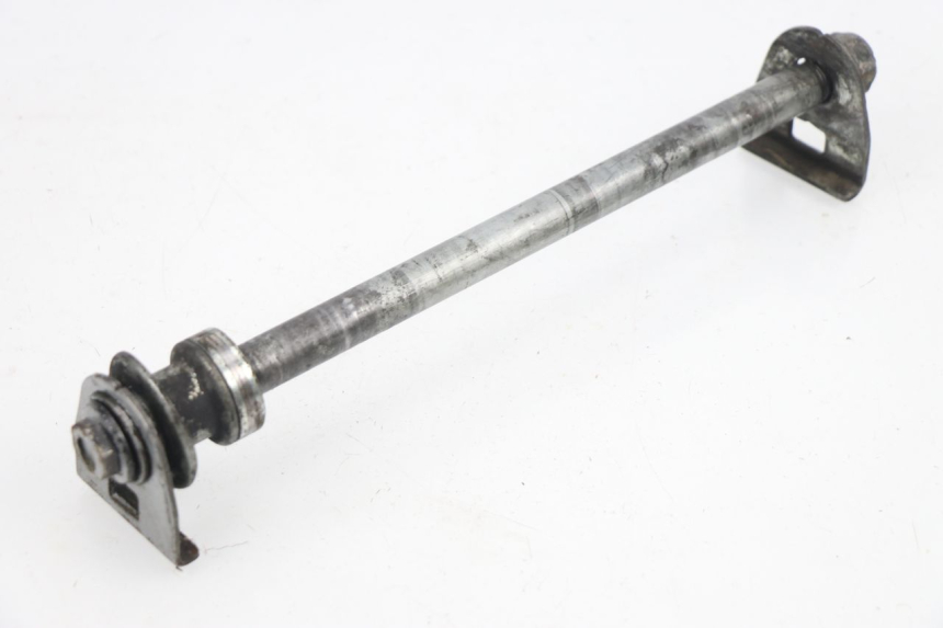 photo de REAR WHEEL AXLE SUZUKI GSXF GSX F 600 (1988 - 1997)