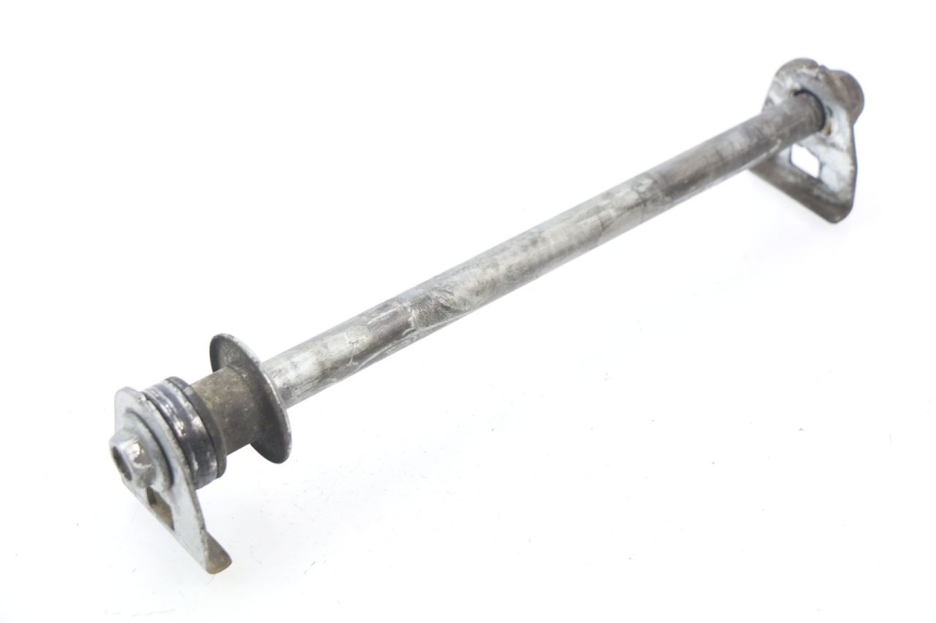 photo de REAR WHEEL AXLE SUZUKI GSXF GSX F 600 (1988 - 1997)