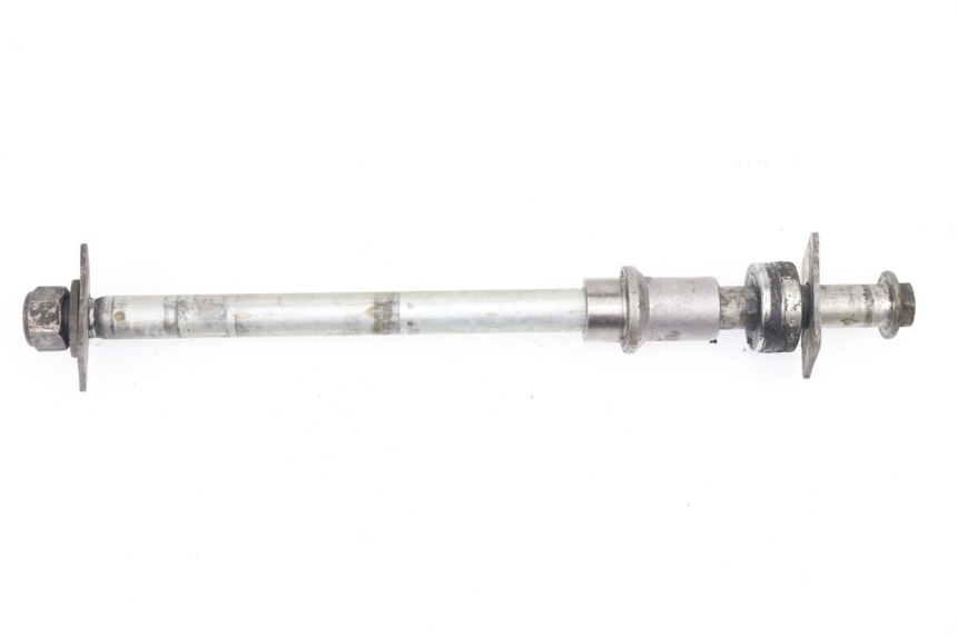 photo de REAR WHEEL AXLE SUZUKI SV N 650 (1999 - 2002)