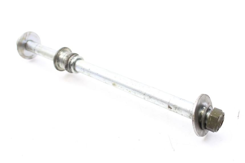 photo de REAR WHEEL AXLE YAMAHA TDR DELTABOX 125 (1993 - 2003)