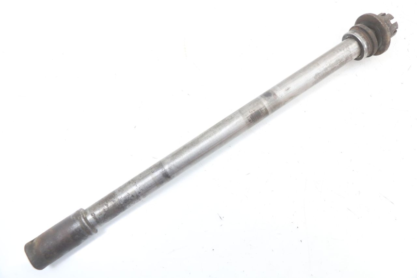 photo de REAR WHEEL AXLE YAMAHA XJ F 900 (1983 - 1994)