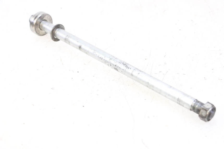 photo de REAR WHEEL AXLE YAMAHA XJ6 ABS 600 (2008 - 2016)