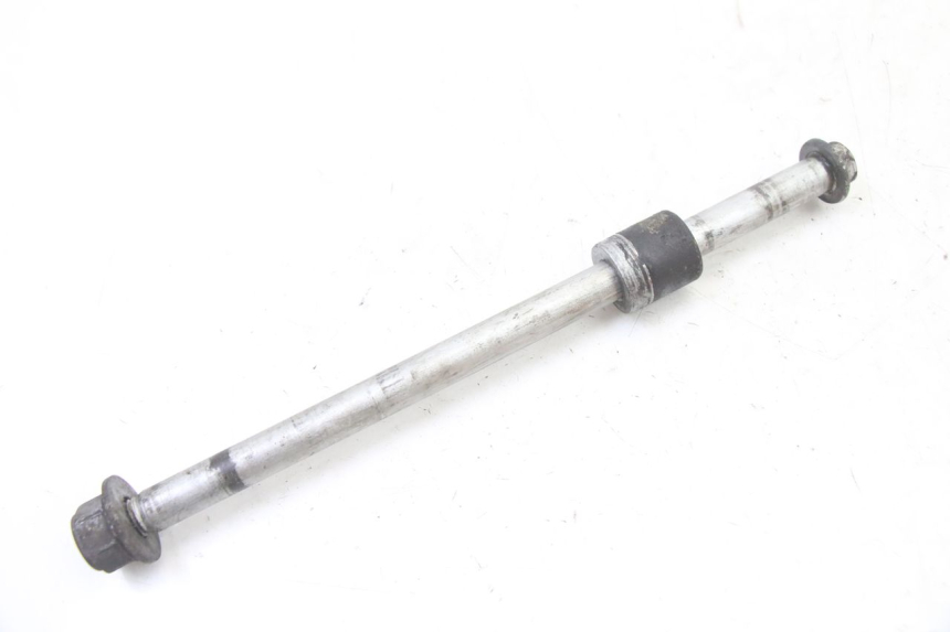 photo de REAR WHEEL AXLE HONDA XLV VARADERO 125 (2000 - 2006)