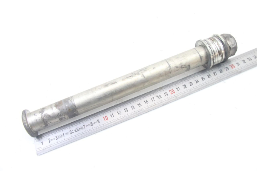 photo de REAR WHEEL AXLE YAMAHA FZ6 FAZER S2 600 (2007 - 2011)