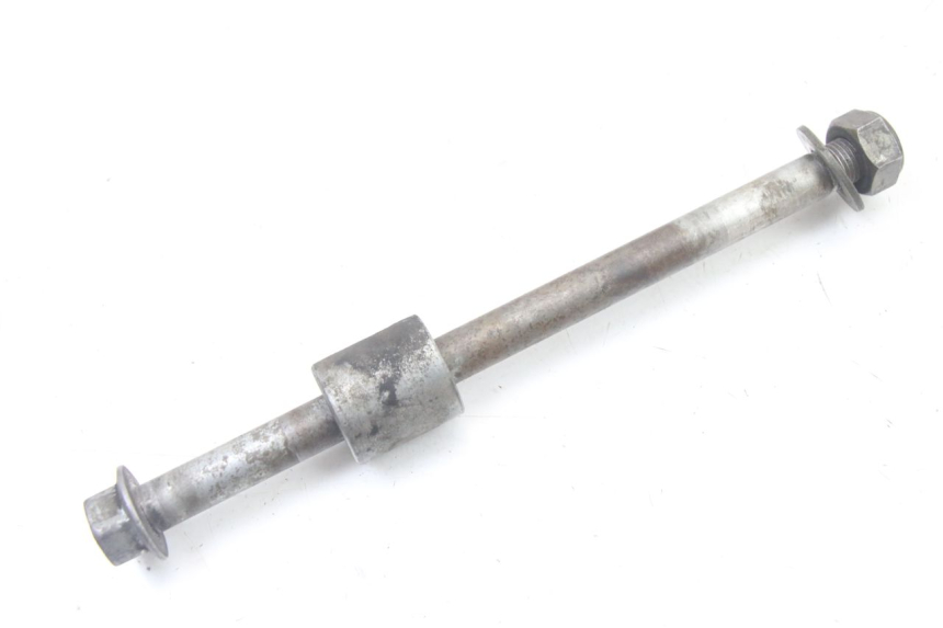 photo de REAR WHEEL AXLE YAMAHA PW 80 (1983 - 2014)
