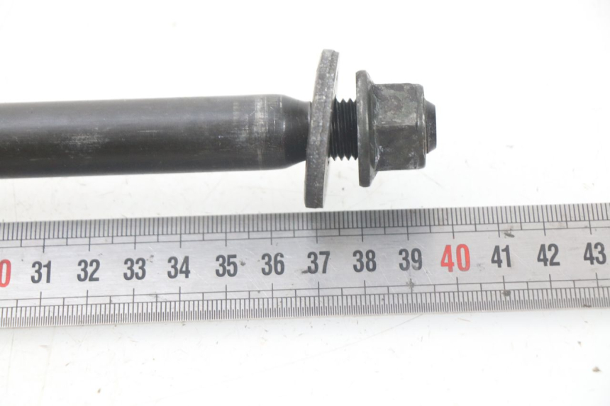 photo de REAR WHEEL AXLE YAMAHA XP T-MAX TMAX ABS 500 (2004 - 2007)