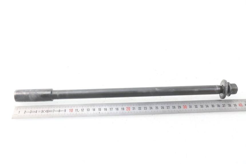 photo de REAR WHEEL AXLE YAMAHA XP T-MAX TMAX ABS 500 (2004 - 2007)