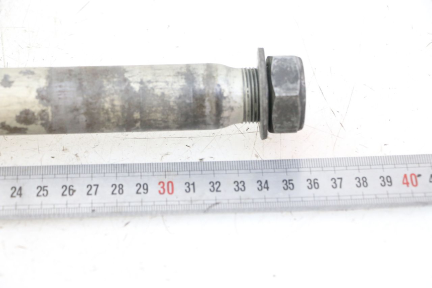 photo de REAR WHEEL AXLE YAMAHA YP T-MAX TMAX 530 (2017 - 2020)