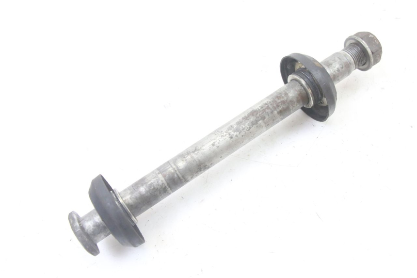 photo de REAR WHEEL AXLE YAMAHA YZ-F YZF 250 (2007 - 2013)