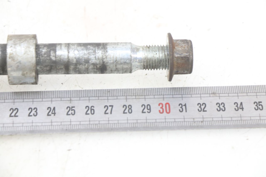 photo de REAR WHEEL AXLE YAMASAKI RAPTOR 50 (2013 - 2018)