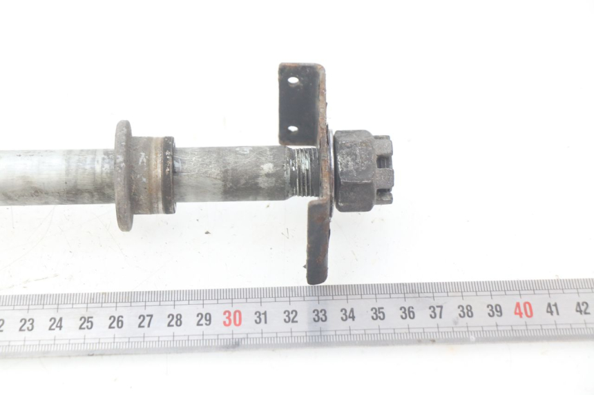 photo de REAR WHEEL AXLE KAWASAKI Z S 750 (2003 - 2006)