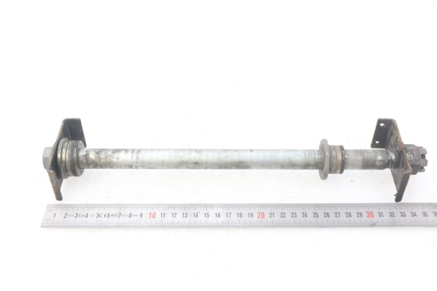 photo de REAR WHEEL AXLE KAWASAKI Z S 750 (2003 - 2006)