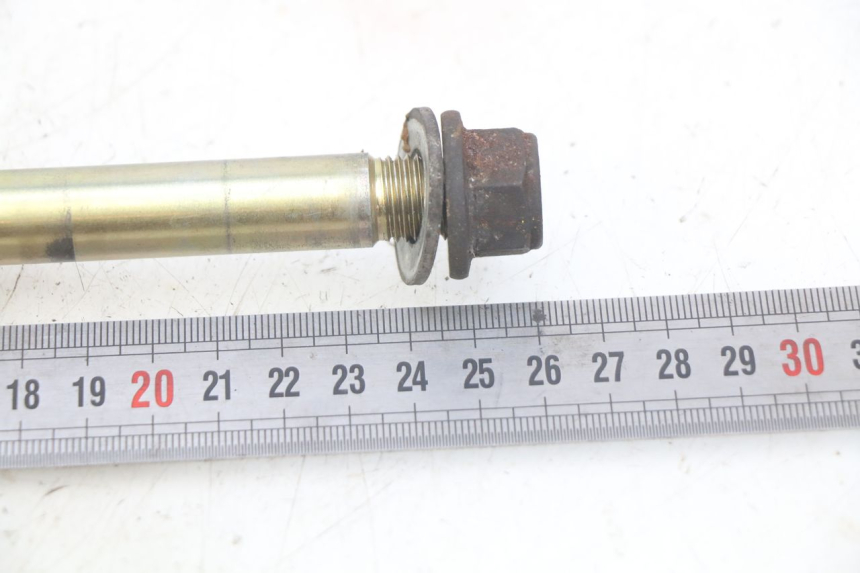photo de FRONT WHEEL AXLE PEUGEOT CITYSTAR AIR 125 (2014 - 2017)
