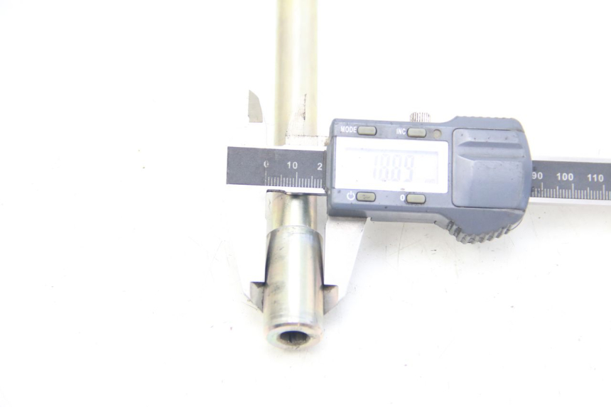 photo de FRONT WHEEL AXLE PEUGEOT CITYSTAR IE 2T 50 (2018 - 2021)