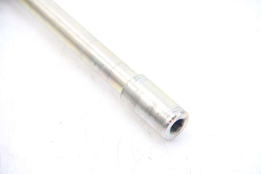 photo de FRONT WHEEL AXLE PEUGEOT CITYSTAR IE 2T 50 (2018 - 2021)