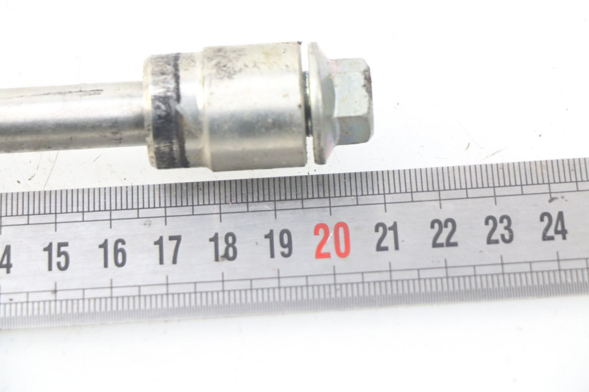 photo de FRONT WHEEL AXLE HONDA CRF-F CRF F 110 (2019 - 2022)