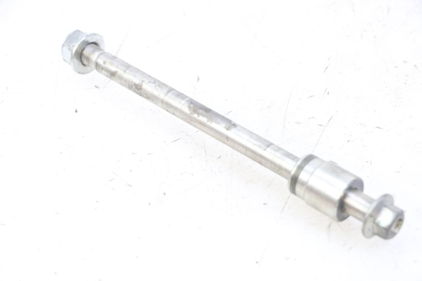 photo de FRONT WHEEL AXLE HONDA CRF-F CRF F 110 (2019 - 2022)
