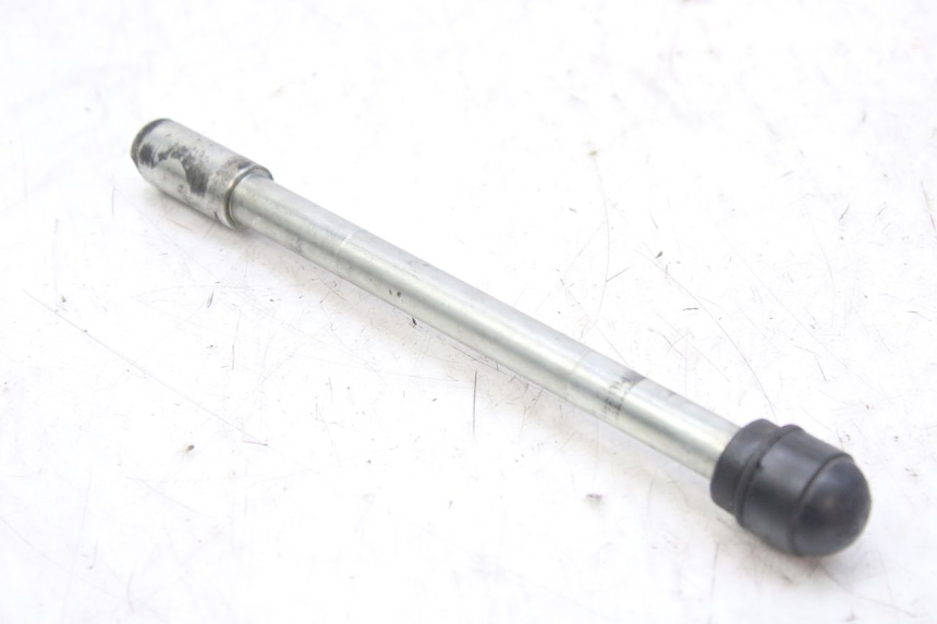 photo de FRONT WHEEL AXLE DERBI GPR 50 (2004 - 2009)