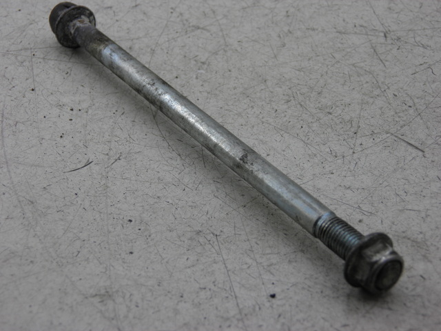 photo de FRONT WHEEL AXLE EUROCKA RETRO 50 (2007 - 2014)