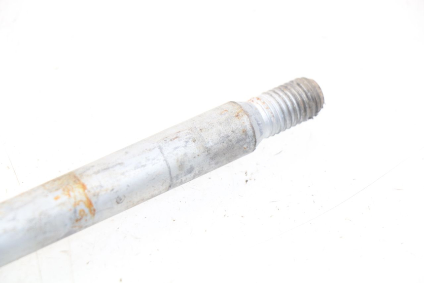 photo de FRONT WHEEL AXLE PIAGGIO FLY IE 125 (2012 - 2017)