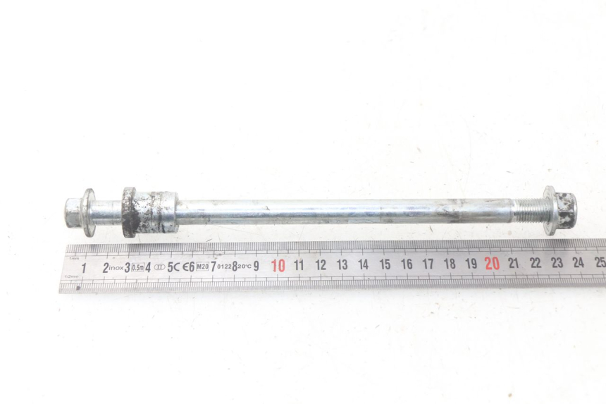 photo de FRONT WHEEL AXLE FYM STRADA 50 (2007 - 2014)