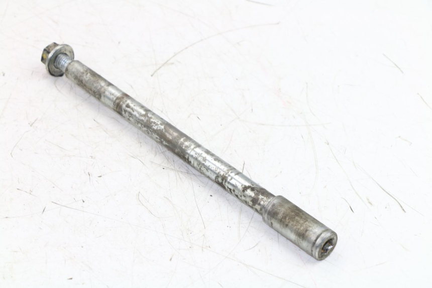 photo de FRONT WHEEL AXLE GILERA RUNNER SP 50 (2009 - 2017)
