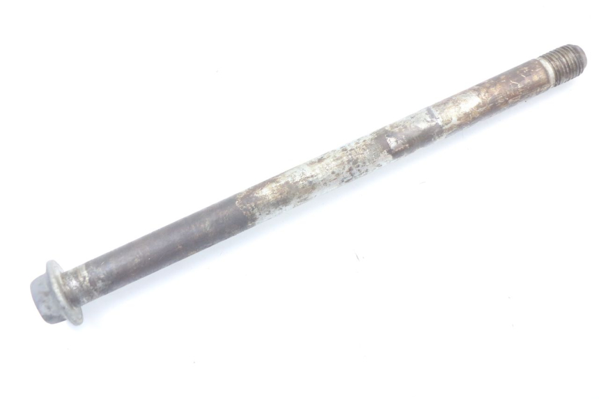 photo de FRONT WHEEL AXLE SUZUKI GN 125 (1997 - 2000)