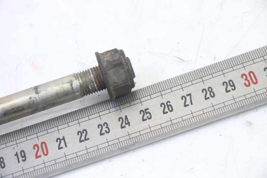 photo de FRONT WHEEL AXLE KYMCO GRAND DINK 125 (2008 - 2014)