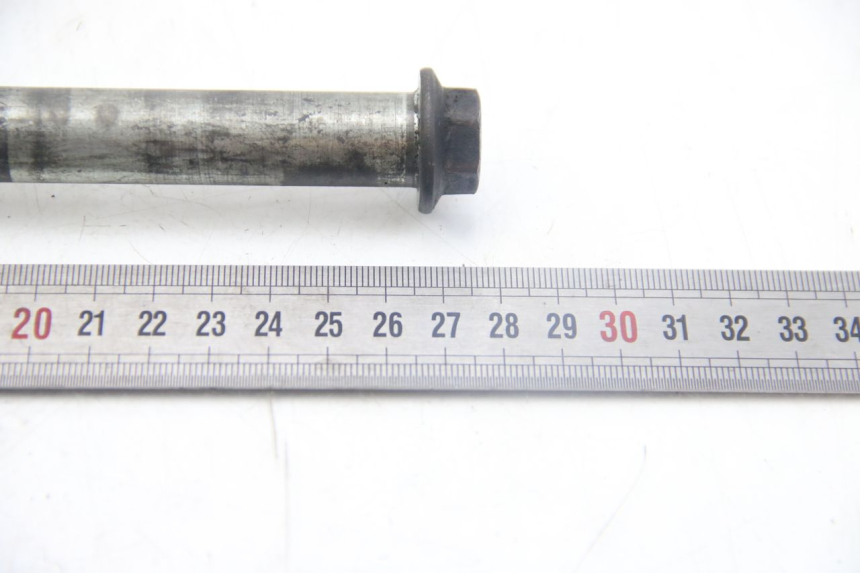 photo de FRONT WHEEL AXLE SUZUKI GSX-F GSX  F 1100 (1988 - 1994)