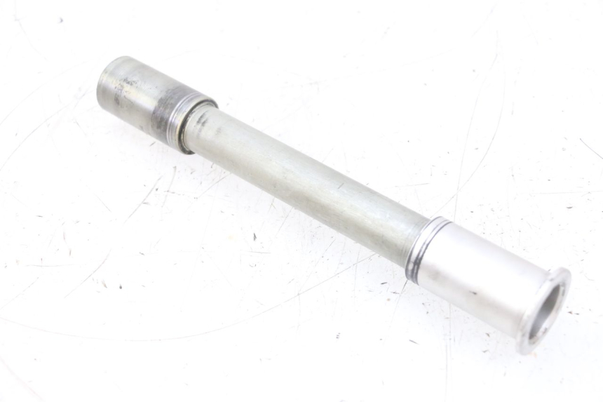 photo de FRONT WHEEL AXLE SUZUKI GSXR GSX-R 1000 (2003 - 2004) - Main view