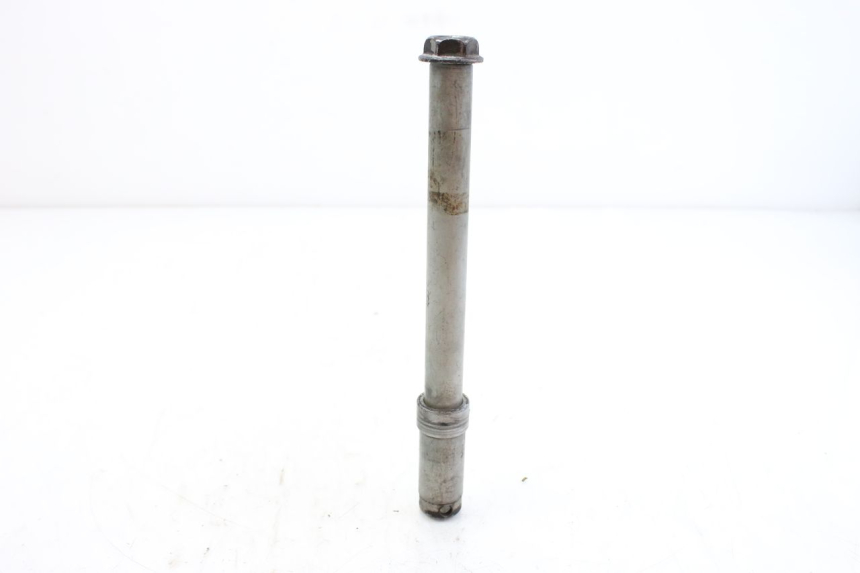 photo de FRONT WHEEL AXLE HONDA CBF 500 (2004 - 2007)