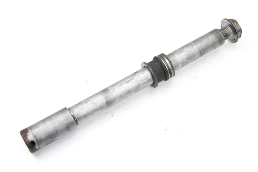 photo de FRONT WHEEL AXLE HONDA CBR F SC21 1000 (1986 - 1992)