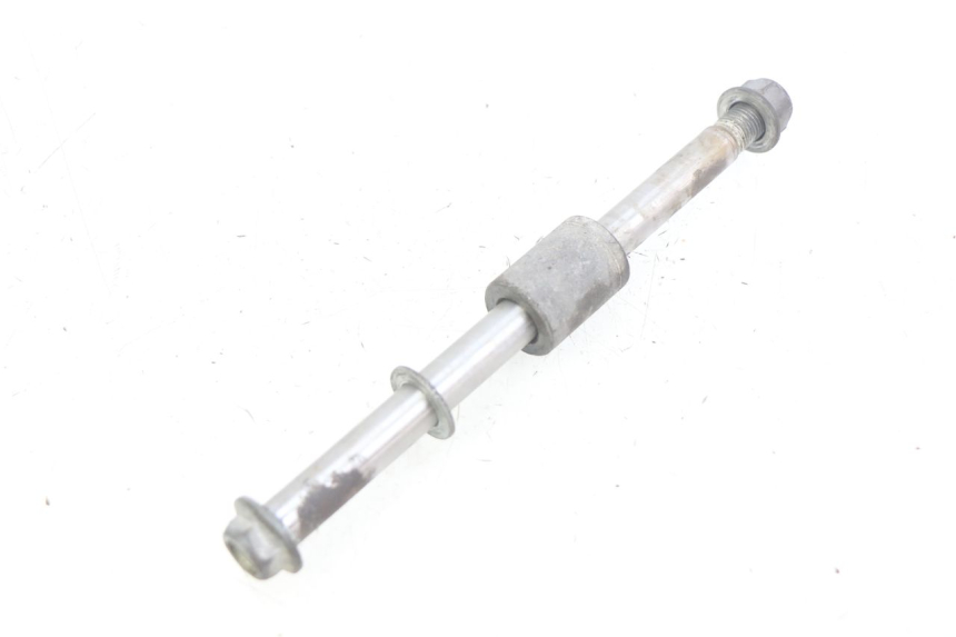 photo de FRONT WHEEL AXLE HONDA CM 125 (1983 - 2003)